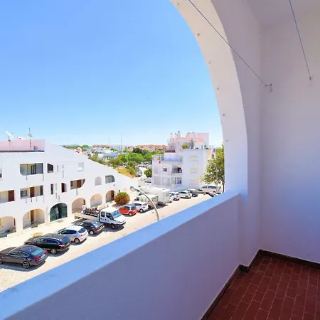 Apartament Stunning In Central Of Albufeira